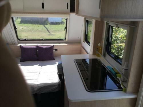 Ostlicht Camper Im W�ldchen