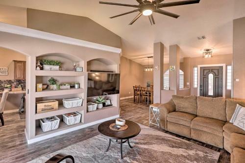 Bullhead City Oasis With Fire Pit And Mtn View!