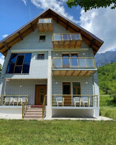 Hostal Belinis Theth