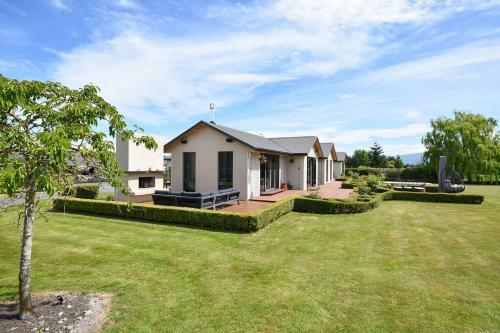 Tirohanga Retreat