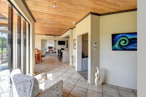 Tirohanga Retreat