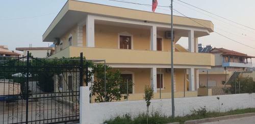 Doni Apartments II