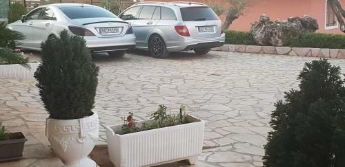 Doni Apartments I