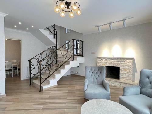 Hills Inn Villa