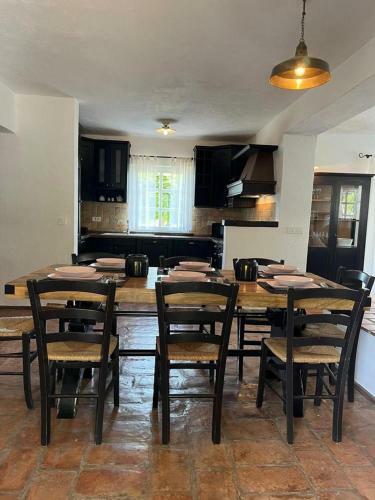 Villa Salvia With Private Pool And Jacuzzi