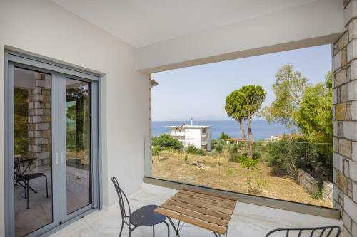Villa Bay's Balcony Verga