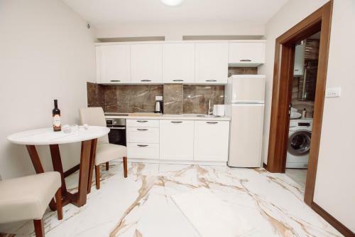Suzana Apartments