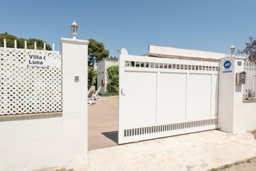 Villa Luna, Beach And Pool