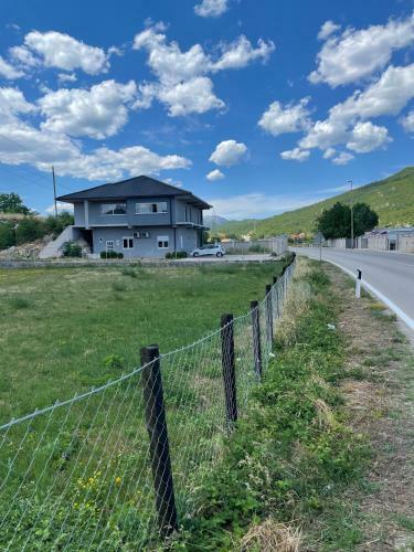 Apartamento Peaceful Mansion In Niksic