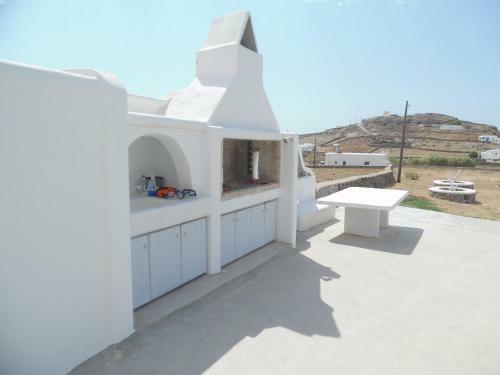 Feroniki Mykonos