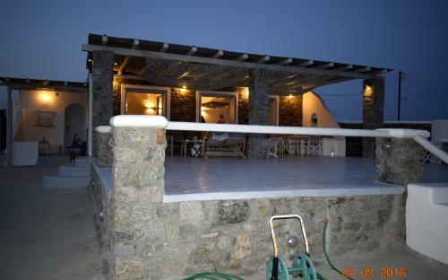 Feroniki Mykonos