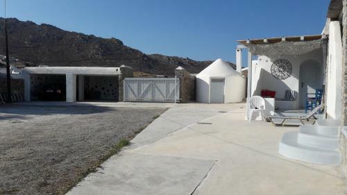 Feroniki Mykonos