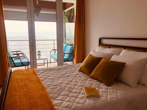 Sunrise Beach Deluxe Apartment