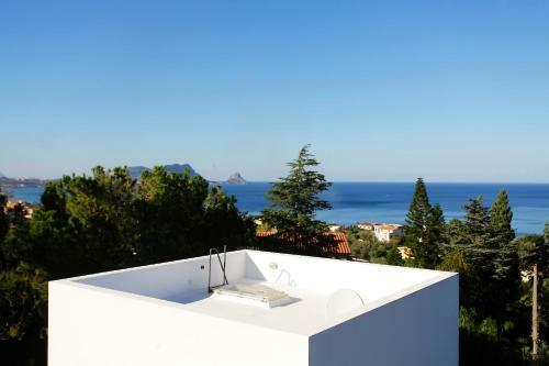 Villa Torre Colonna House