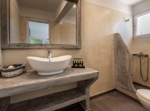 Hotel Pente Elies Milos