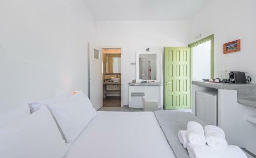 Hotel Pente Elies Milos