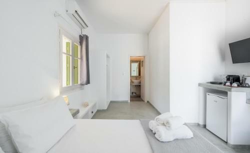 Hotel Pente Elies Milos