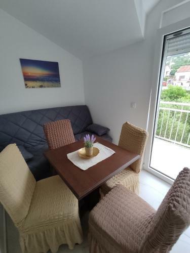 Marko Apartments