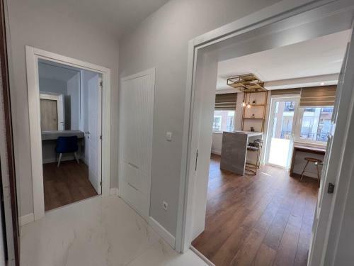 Glam Apartment 1br/tivat/a Step From The Beach