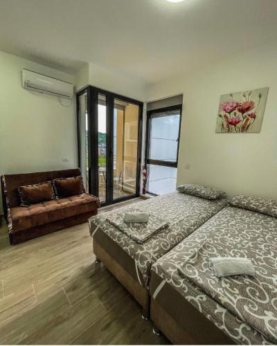 Apartmani E1 & E2