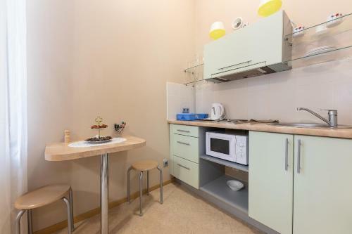 Hostal Valensija Studio Apartment Hotel