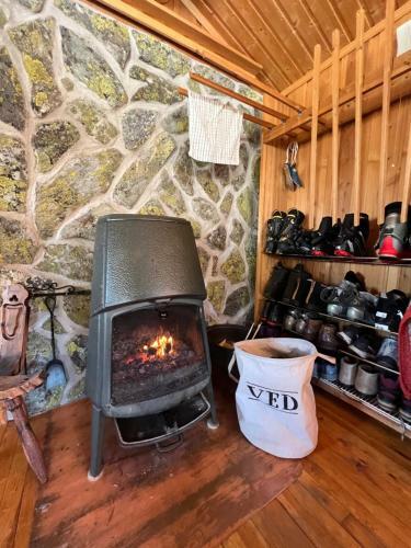 Hjemmekoselig Hytte Med Fantastisk Utsikt