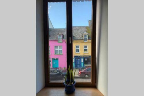 Centre Of Dingle Town - Luxury Holiday Apartment