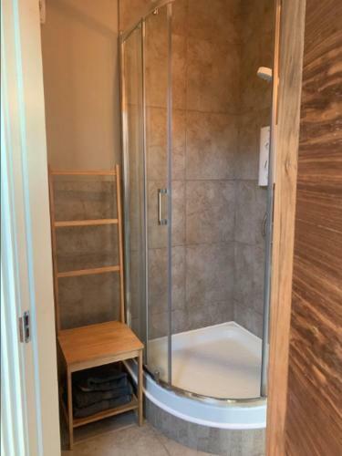 Centre Of Dingle Town - Luxury Holiday Apartment