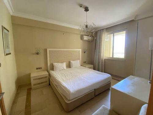 One Bedroom Apartment Inside Gold City