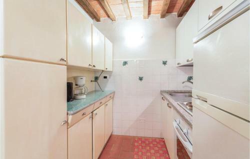 Holiday Home Loc. Il Castellare F