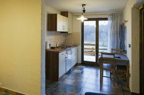 Apartments Mali Raj