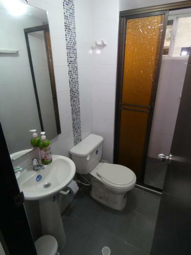 Apartamento Apto Moderno,excelente Ubicacion, Piscina,parking.