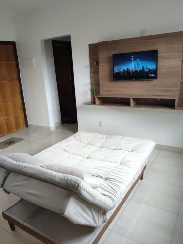 Casa Nova, Agrad�vel Bem Localizada A Sua Espera!