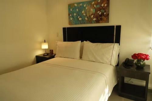 Hotel Travel Gold