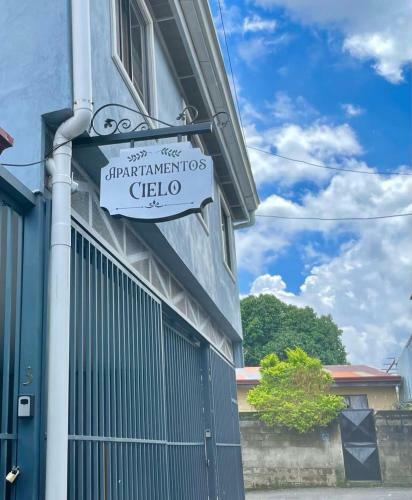 Apartamentos Cielo #3, Airport Juan Santamar�a