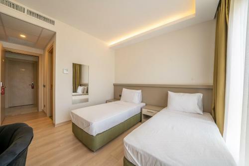 Ol?ve Tree Hotel