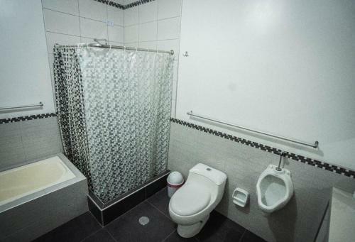 Hotel Huayas