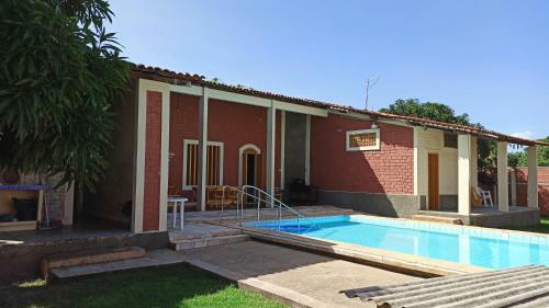Piscina-praia-rio-clube P/15 Pessoas
