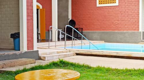 Piscina-praia-rio-clube P/15 Pessoas
