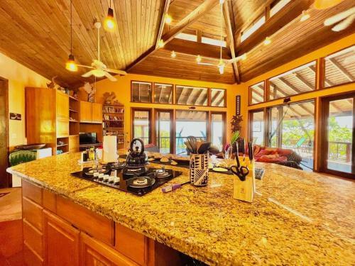 Villa Far Tortuga @ First Bight, Roatan