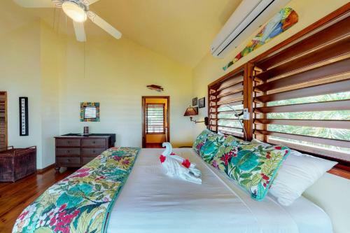 Villa Far Tortuga @ First Bight, Roatan