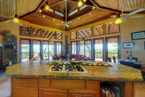 Villa Far Tortuga @ First Bight, Roatan