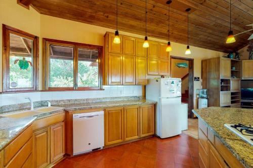 Villa Far Tortuga @ First Bight, Roatan