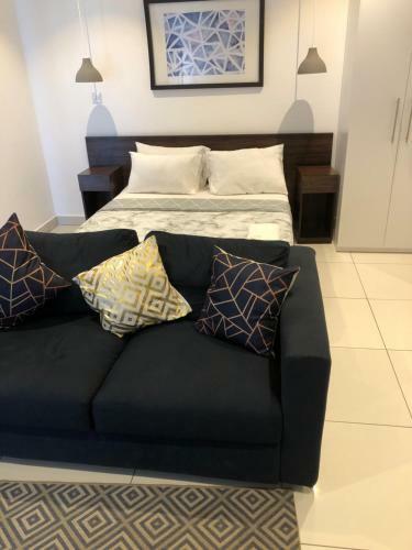 Ebs Legends Edmund One Bedroom Duplex