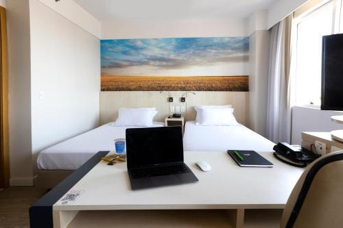 Apartamento Vacanza - Stadium - Wifi, Piscina, Ar Cond, Vaga