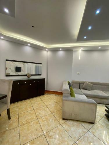 Hyat Serviced Apartments