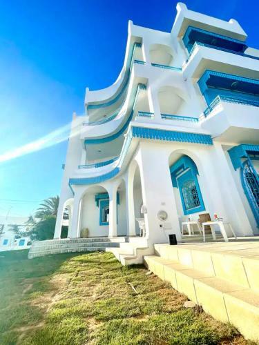 Villa Fadila