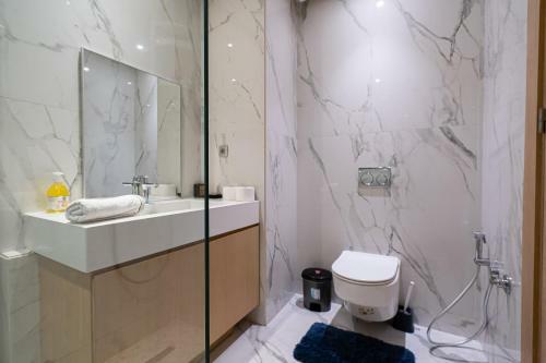 Apartamento Awesome King Bed Flat. Spacious. Close To All.