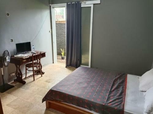 Hotel Homestay Adah