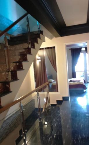 Hostal Gold House